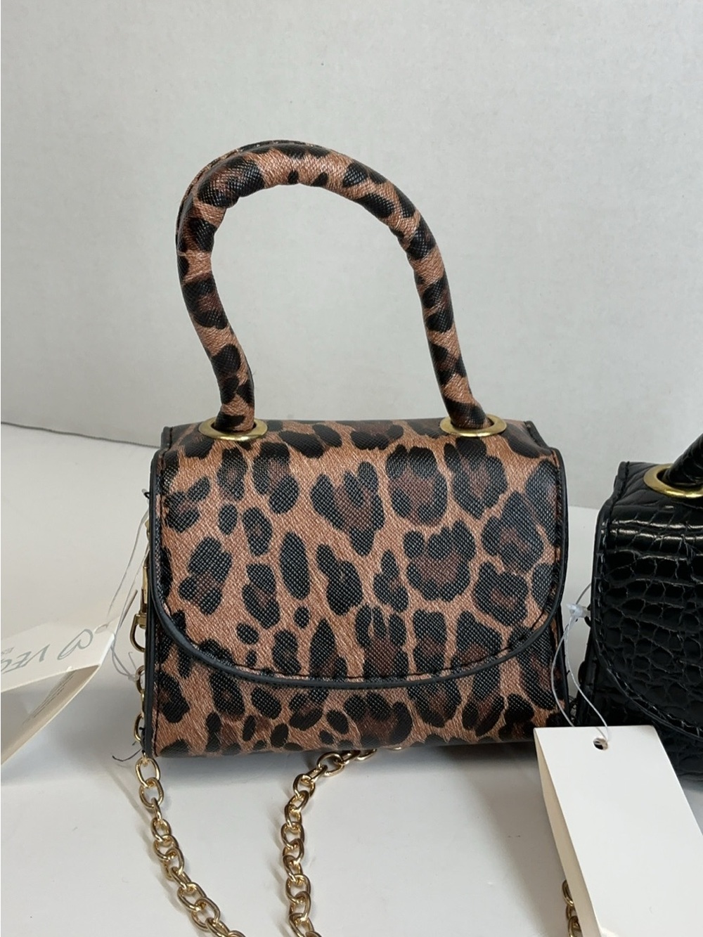 Combo Fashion Mini bags constructed from vegan leather. - Picture 2 of 11